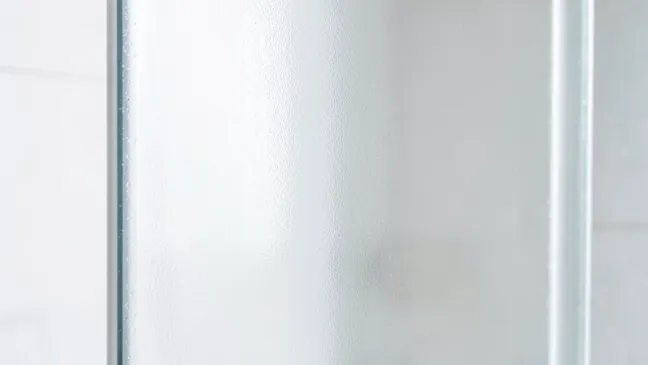 folia statyczna jak montować